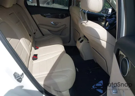 2018 Mercedes-Benz Glc 300 from USA, damaged, VIN WDC0G4JB3JV078287